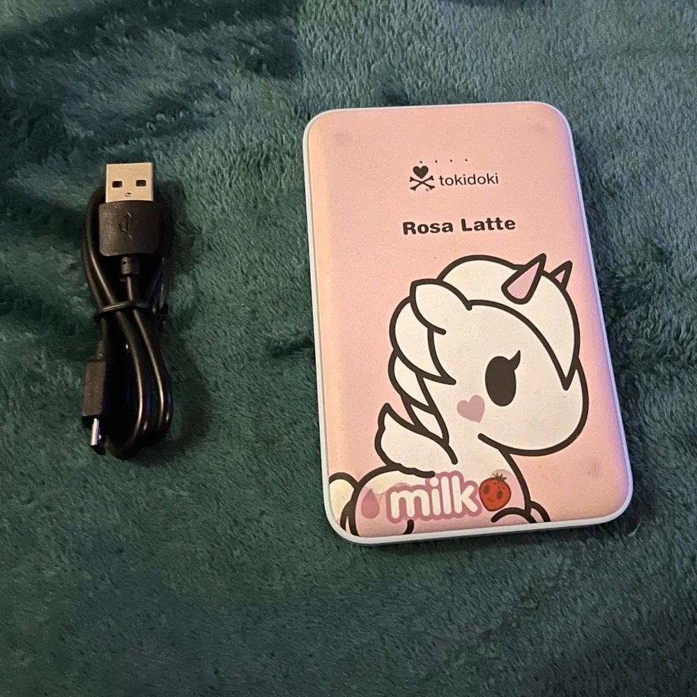 Tokidoki Cremino Unicorn Power Bank - Blue and White - Picture 2 of 3